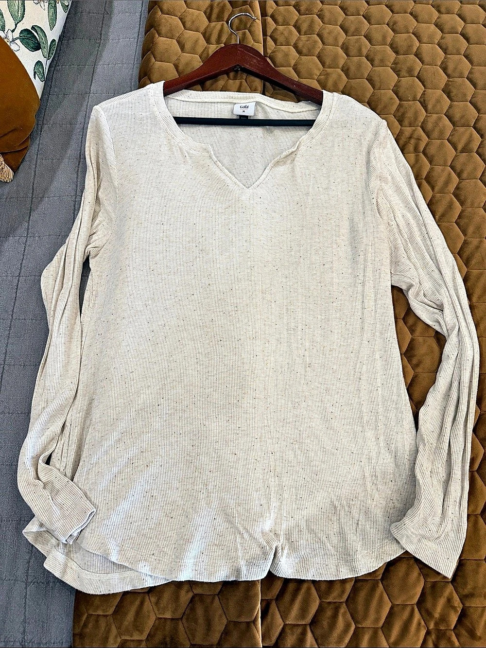 cabi Long Sleeve Tunic in Cream Size Medium